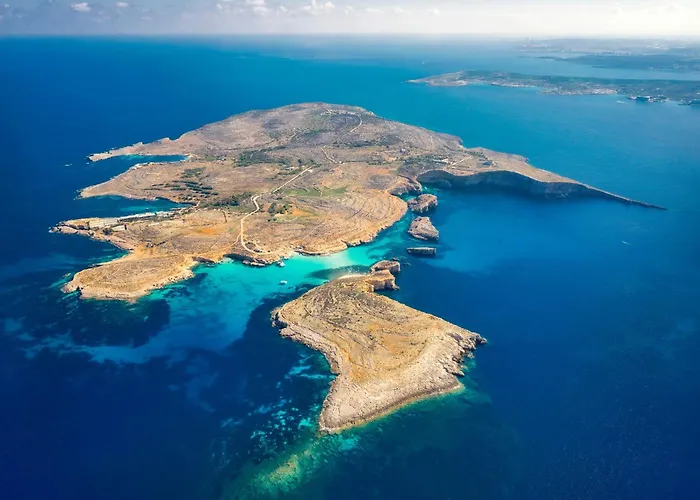 A Lovely By The Sea - Happy *