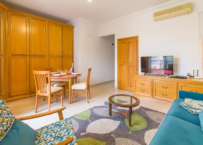 A Lovely By The Sea - Happy Apartment *